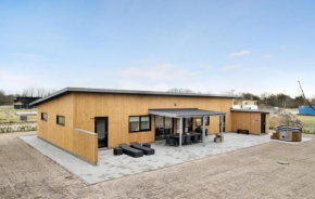 5 Bedroom Awesome Home In Hadsund in Hadsund